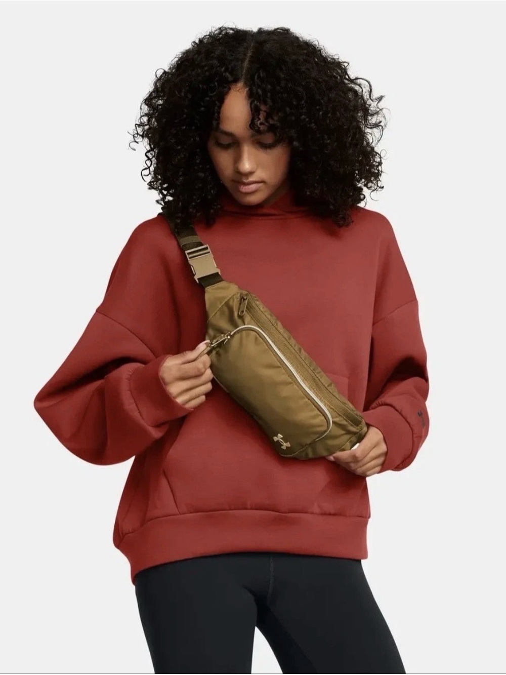 Under Armour UA studio Waits Bag Crossbody coyote/metallic gold